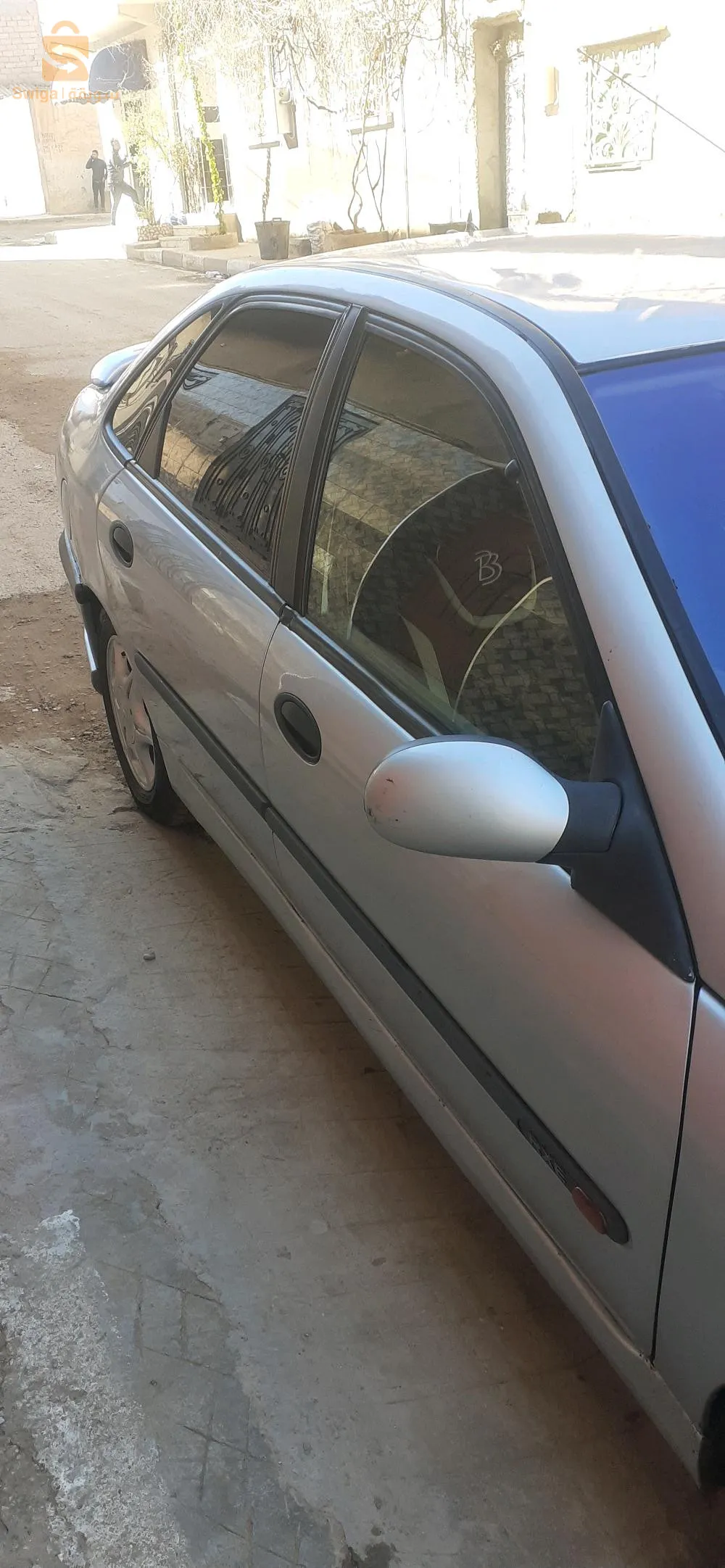 لاقونا