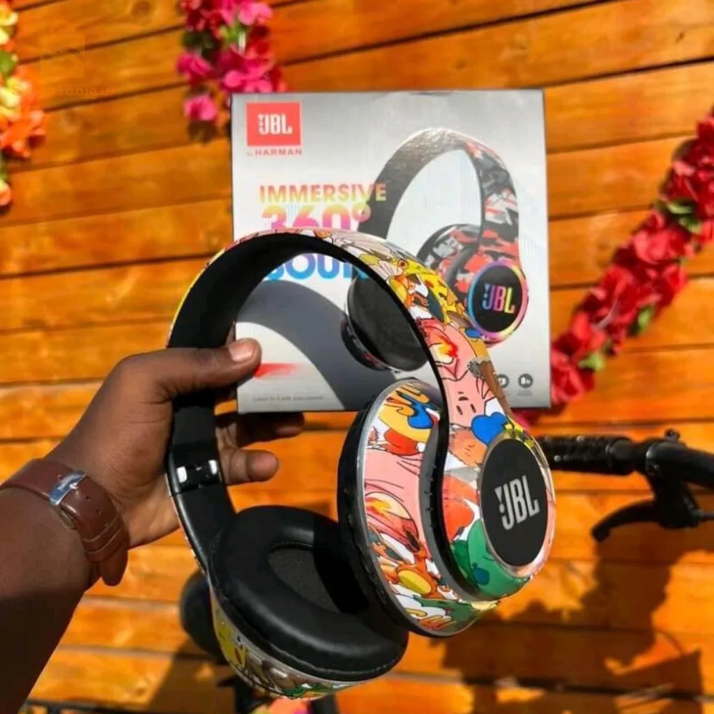 سماعات بلوتوث عصرية