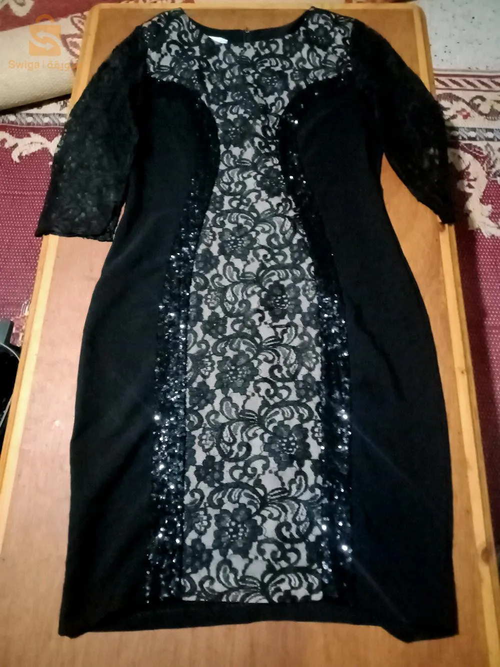 فساتين اعراس واحذية وعطور