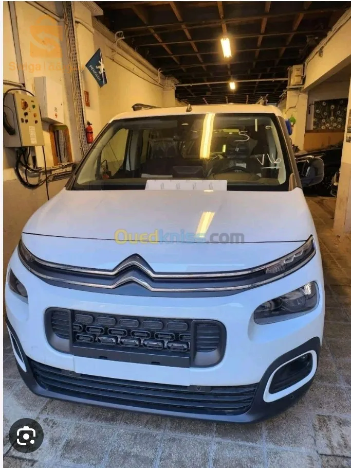 بيع سيارة سيتروان