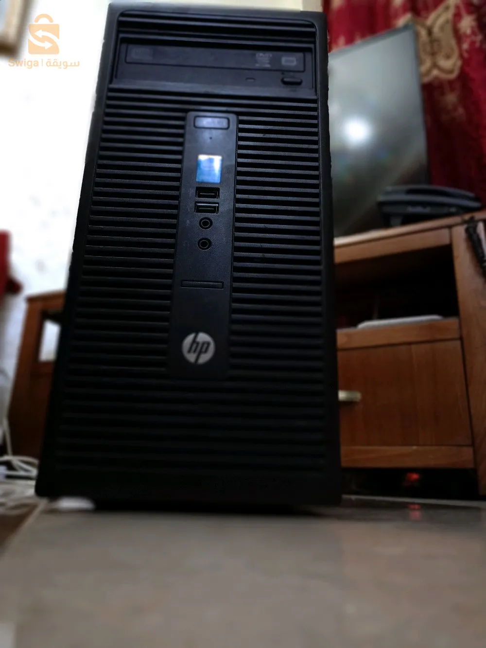 I3 4160 ram:10g 1600mhz 
Cart mere h81 version hp 
Cpu fan color master 
Lecteur CD
alimentation 220w 
Case hp  fih baffe intégrée
Windows tjr activ
(Mafihche les disque dur)
Nbi3 brk