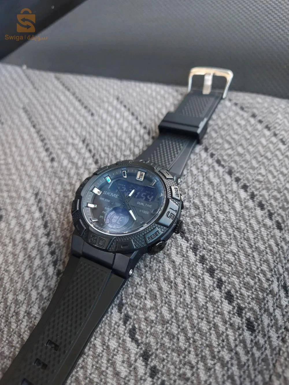 ثلاث مئة الف