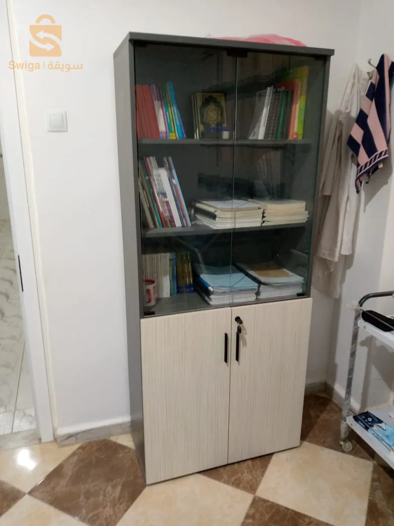 أثاث عيادة طبية