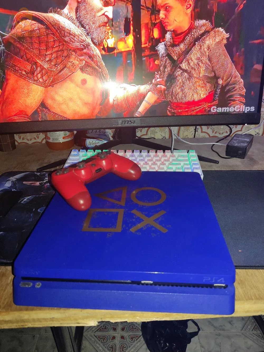 PS 4 slim édition limitée version 11 manneet v2