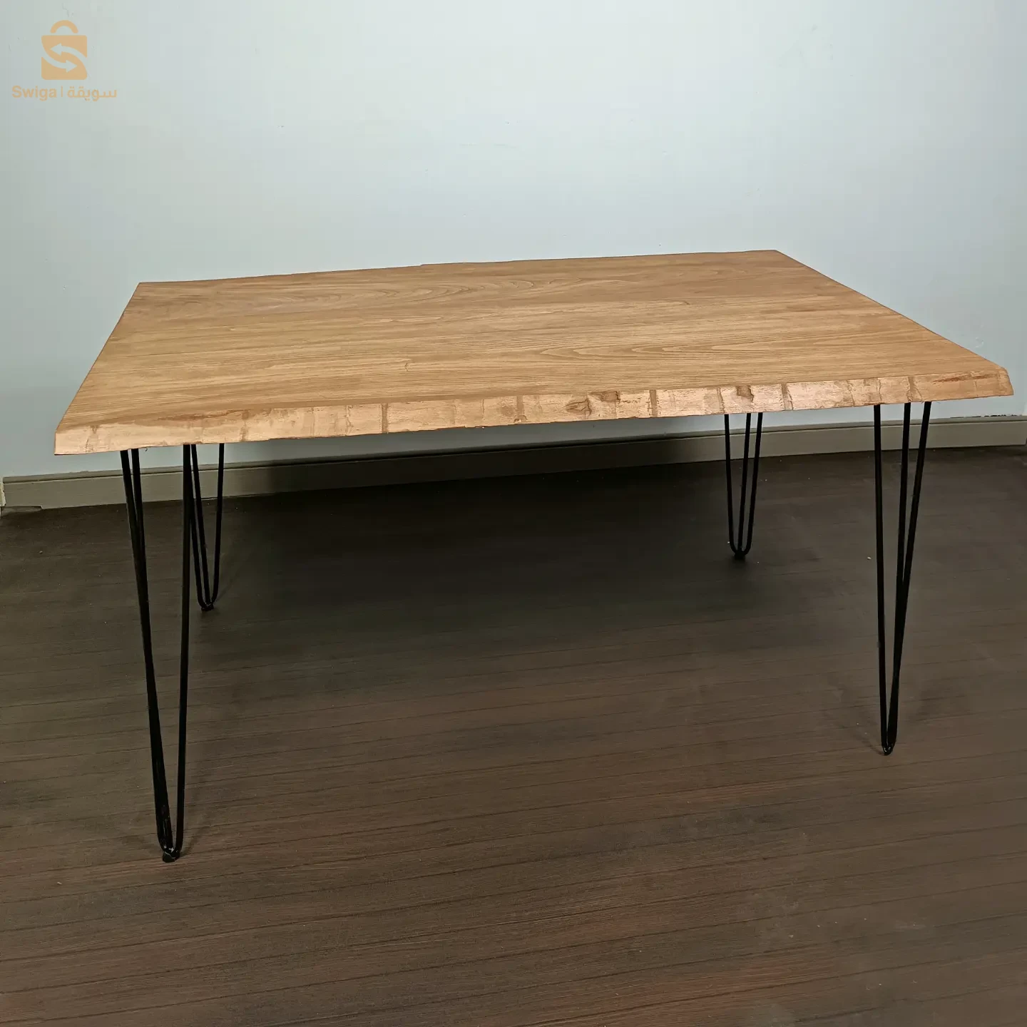 table ,table salle a manger,Pieds