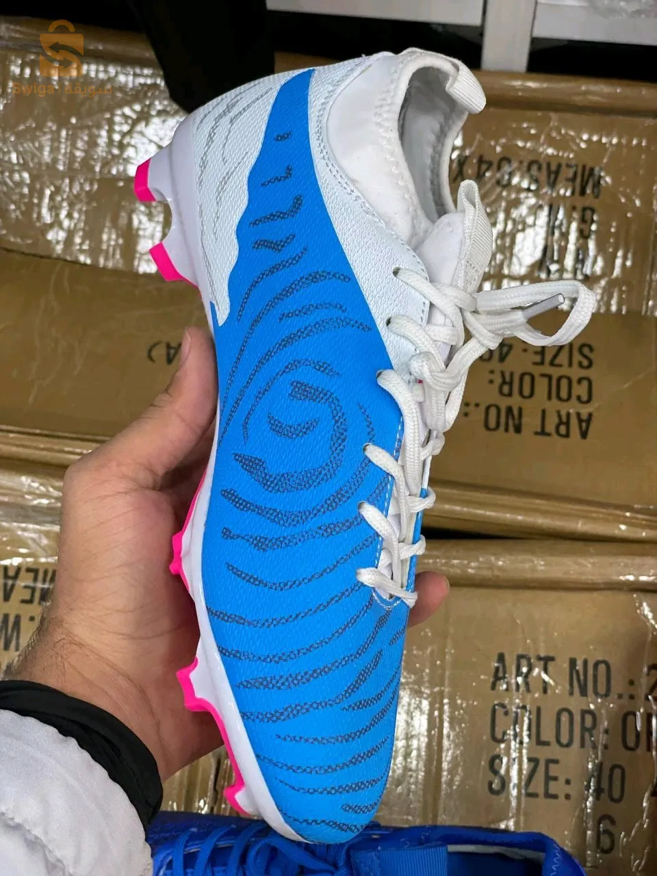 حذاء رياضي difeno crampons mixte .