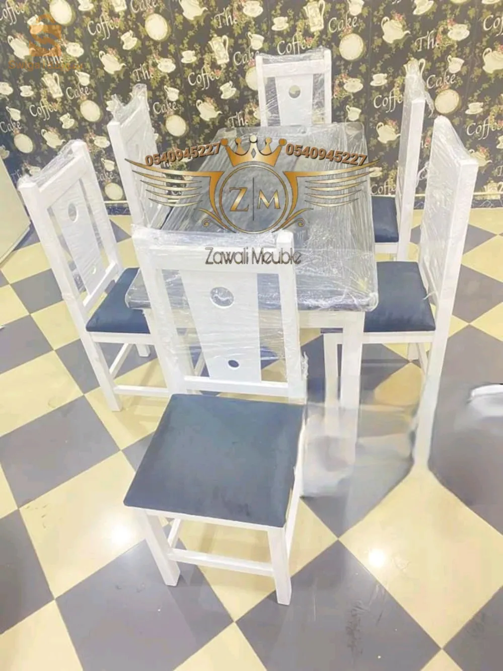 Promotion🚨Table cuisine✅️Table salle à manger✅️Bois rouge✅️Livraison disponibles 500 da Alger ✅