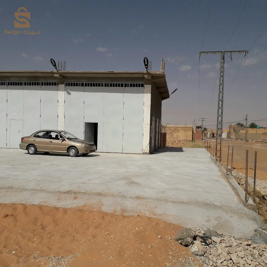 طريق اللور المنيعة