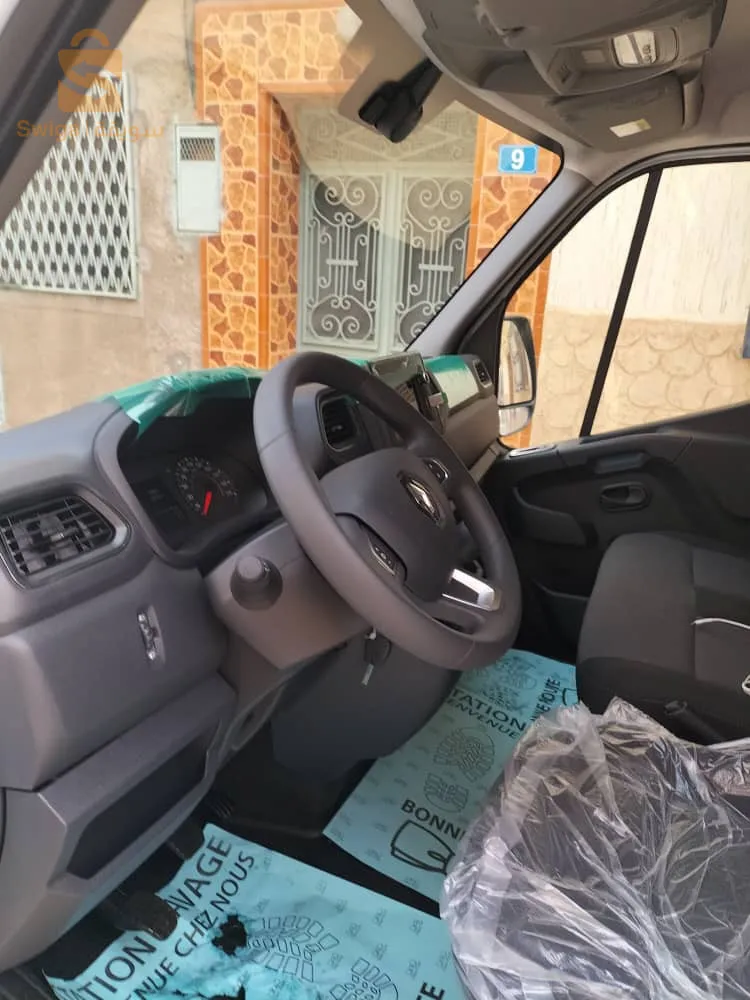 سيارة جديدة للبيع