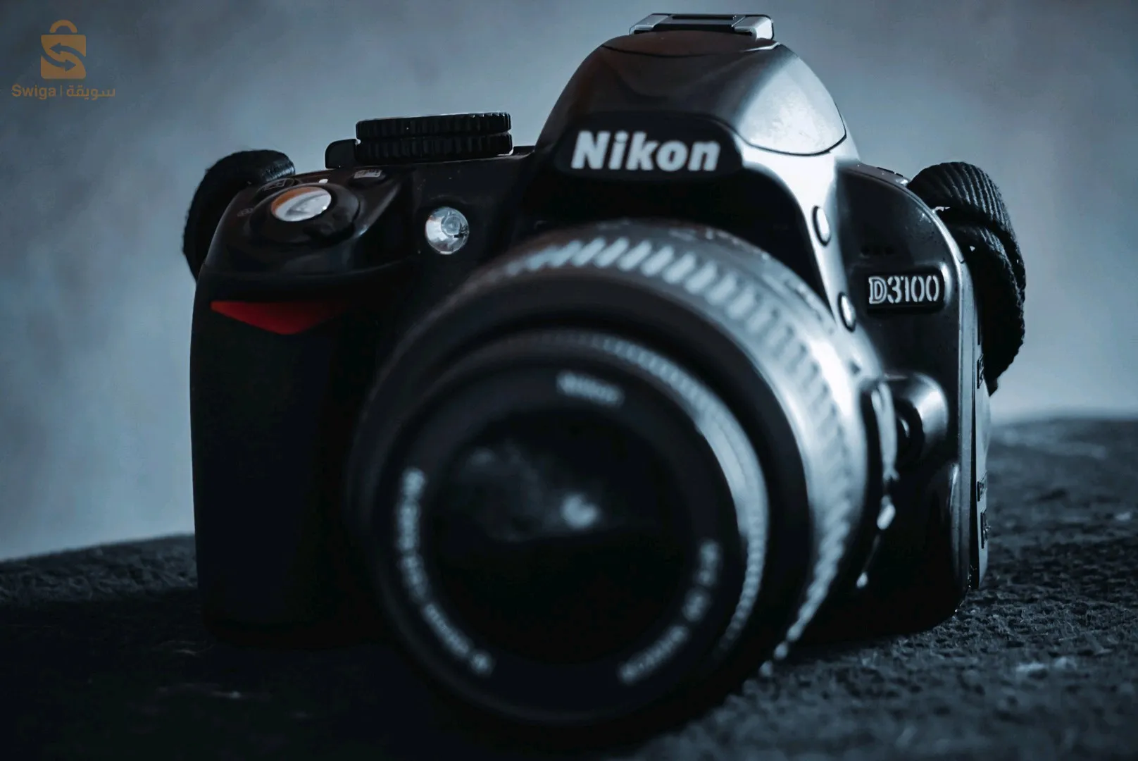 كاميرا نيكون d3100