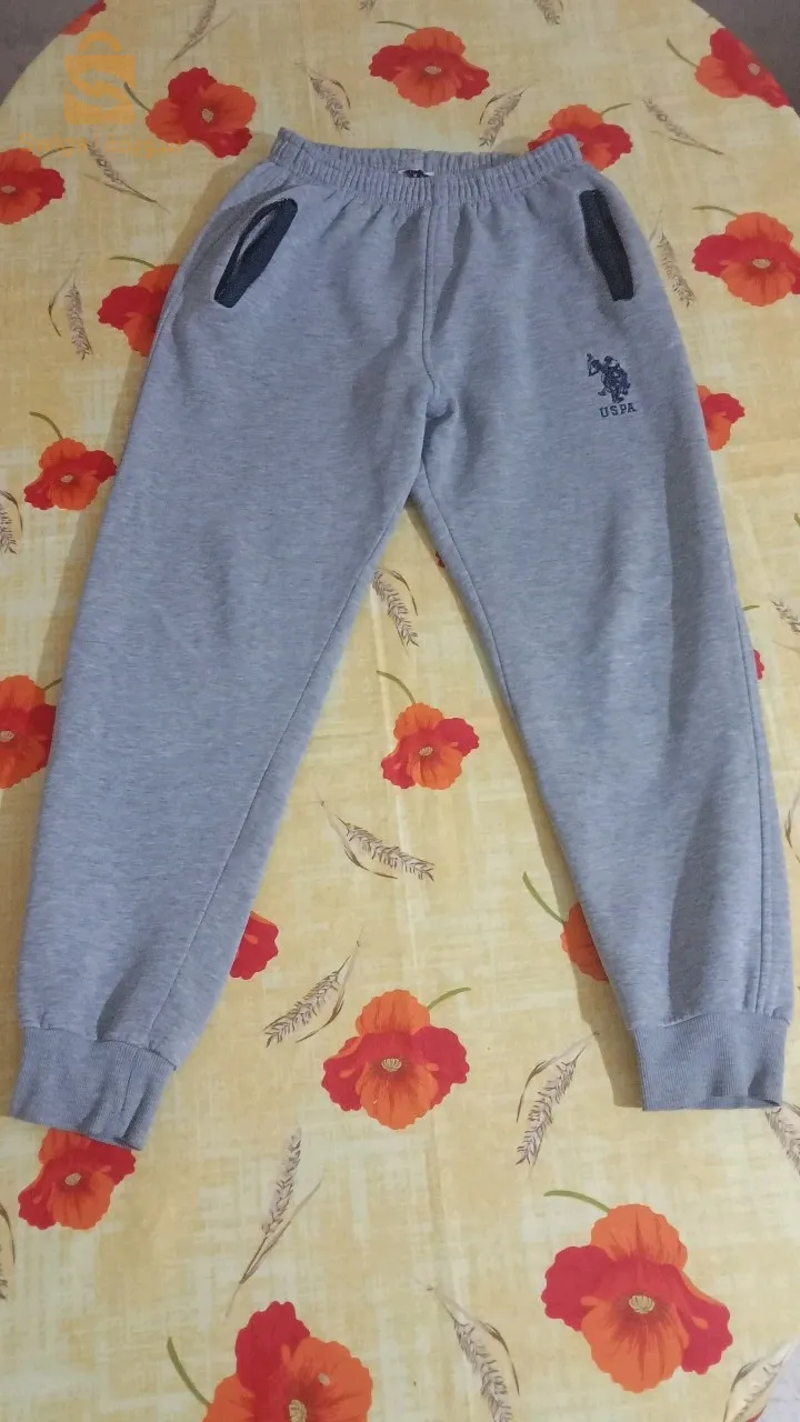 SWEAT US MARCHALL ORIGINAL  
TRÈS COMFORTABLE ET STYLÉ
TAILLES : M -L
SWEAT 1800 JOGGING 1600 ENSEMBLE 2700🔥🤯
PRIX IMBATTABLE