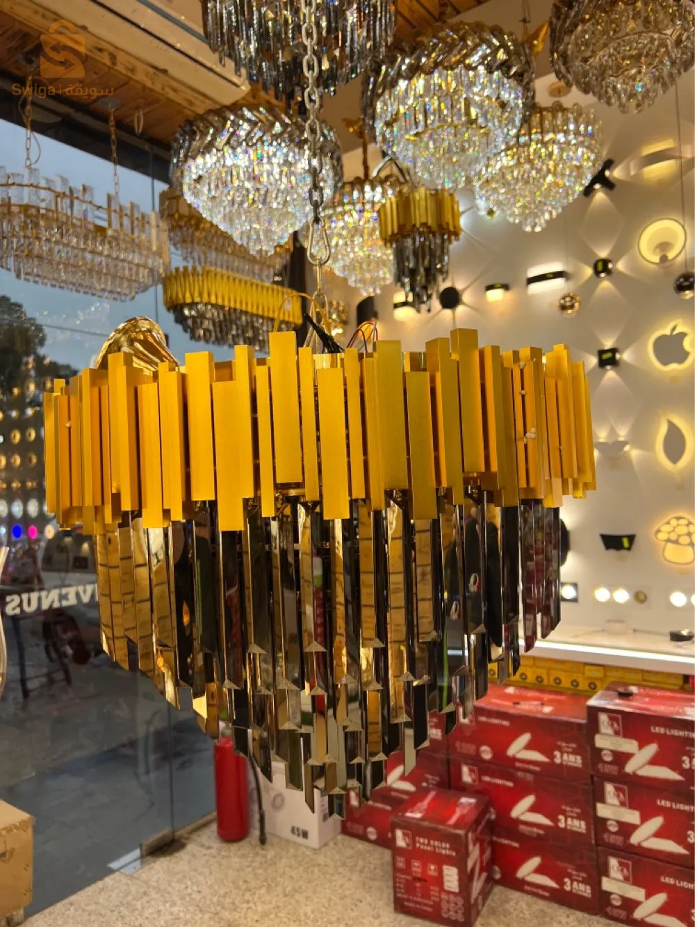 lustre w les hublots