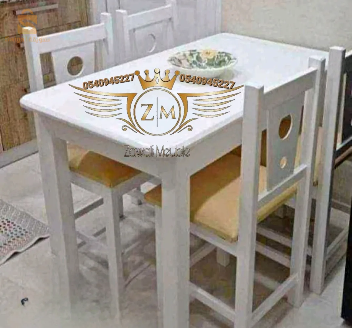 Promotion🚨Table cuisine✅️Table salle à manger✅️Bois rouge✅️Livraison disponibles 500 da Alger ✅