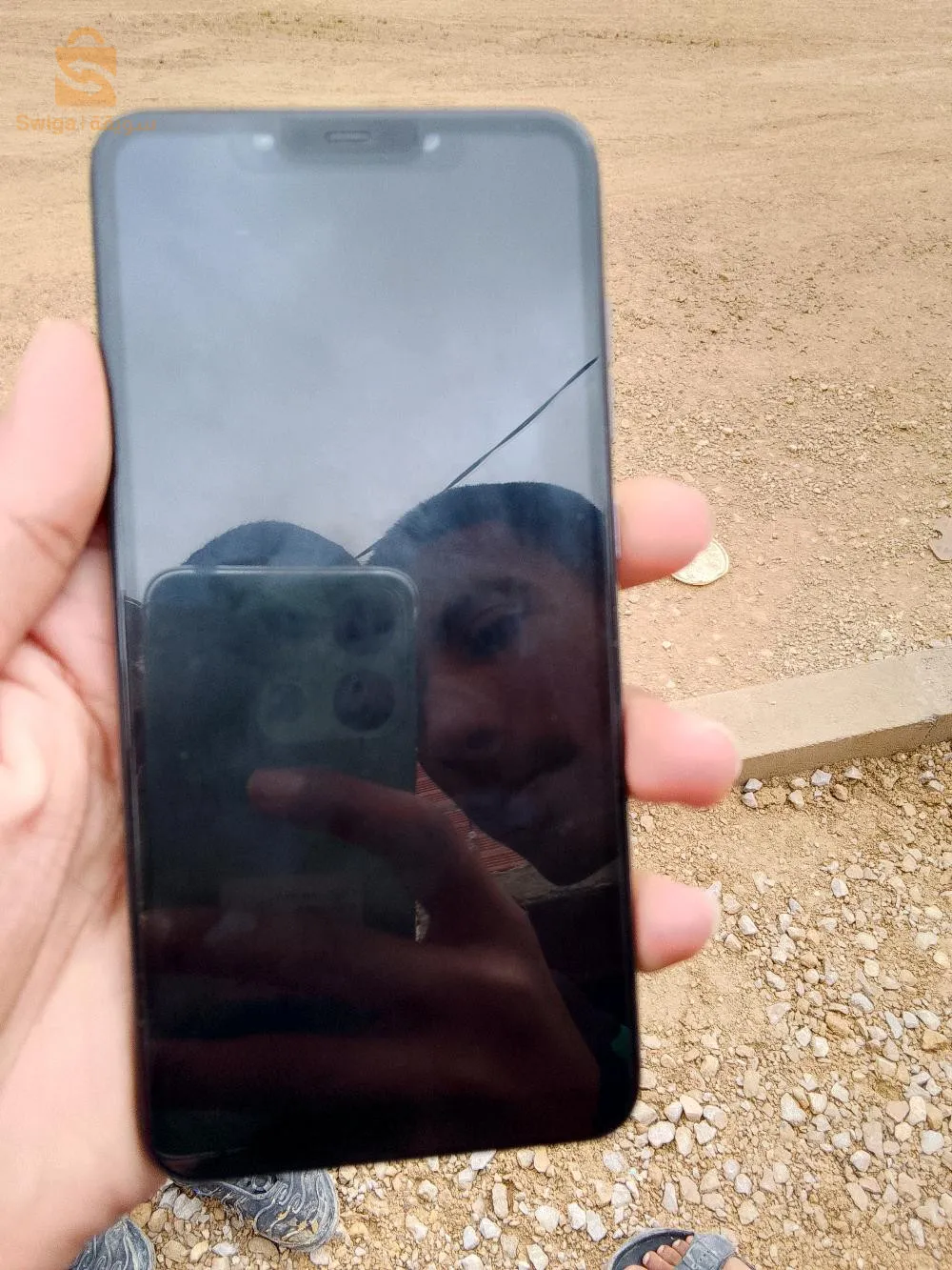 هاتف poco f1 6/128