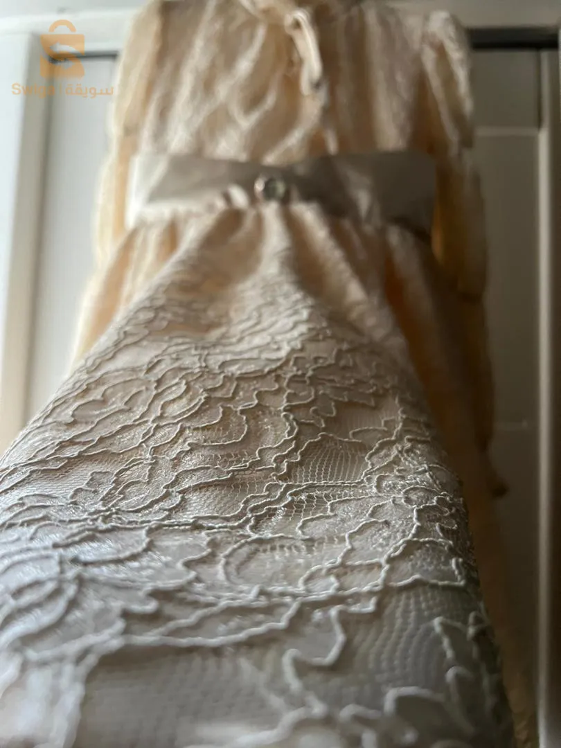 فستان البنوتات لعيد الفطر المبارك 🍯🥰 
مقاس : 6/4/2 سنوات