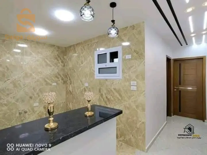 ✅️حبيت تخدم دارك 🏠 رانا هنا 📲🎁✅️
✅️   ️مرحبا بكم  : 
🔥فريق محترف في البلاكو بلاتر يقدم لكم افضل ما عنده 🫶

نوفر لك مجموعة من أحدث الديكورات🏠🏠
 كل ما عليك هو اختيار التصميم الذي أعجبك 👍 ونحن نهتم بالتنفيذ 🤌

خدماتنا:
✅ تركيب اسقف العادية Plafond Simple
✅Pvc
✅ تركيب اسقف مع الديكور Plafond décoratif
✅ تقسيم الغرف Séparation
✅ تغليف الحائط Habillage mural
✅ ديكور البلازما Décor Tv 
✅الكهرباء المعمارية électricité 
✅️الدقة 👌 والجودة  في العمل و أسعار في متناول الجميع 

✅️لمزيد من المعلومات يرجى التواصل معنا عبر الصفحة أو الإتصال على الرقم 📞

0772432549☎️
0549730143☎️