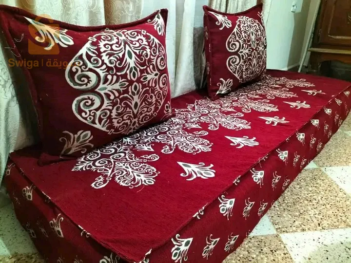 تفريشة وزوج مخاذ معمرين