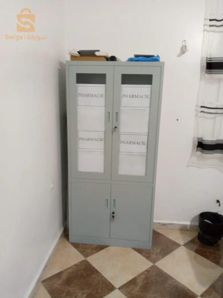 أثاث عيادة طبية
