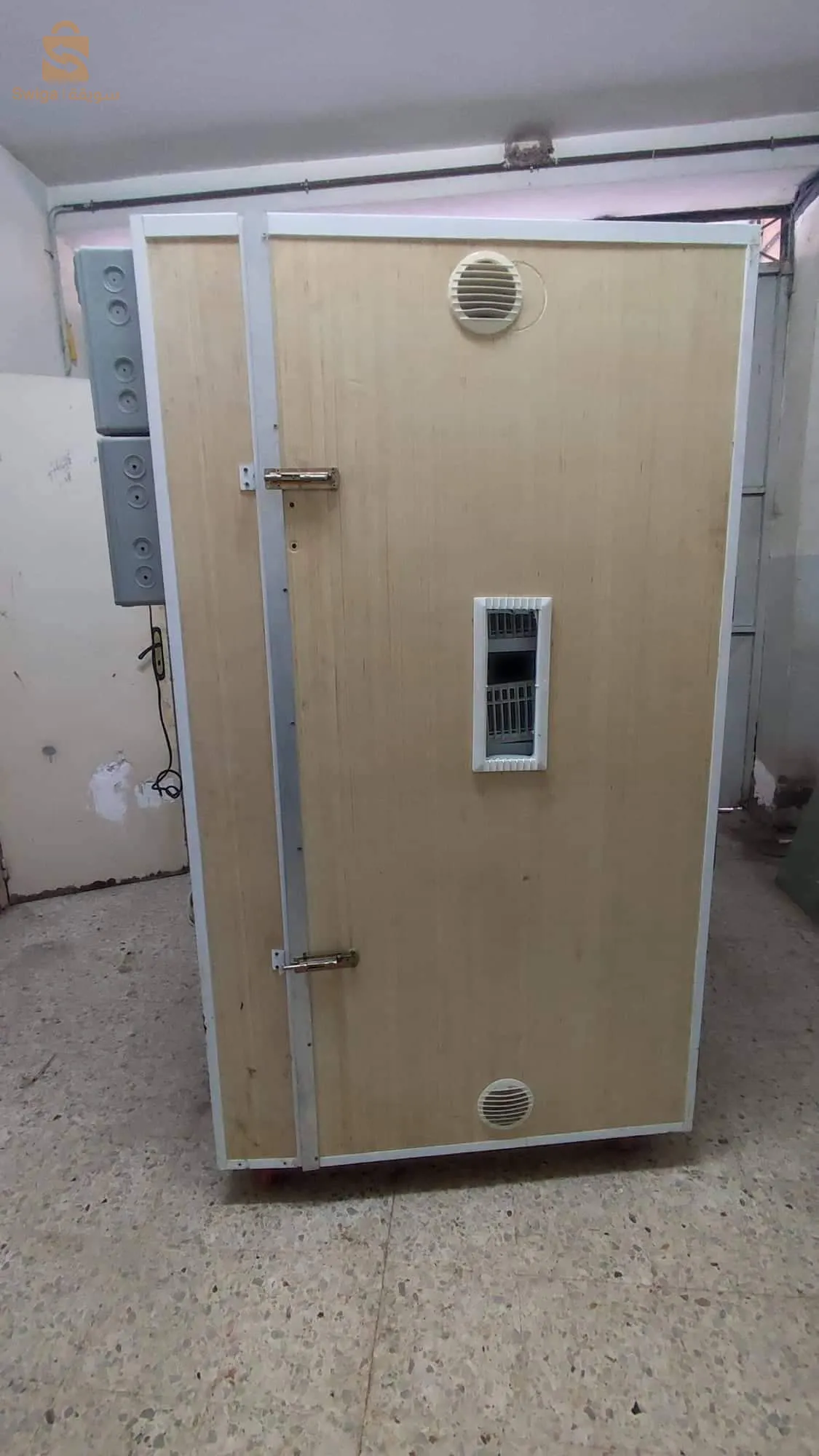 بيع فقاسة بيض (جديدة لم تستعمل)