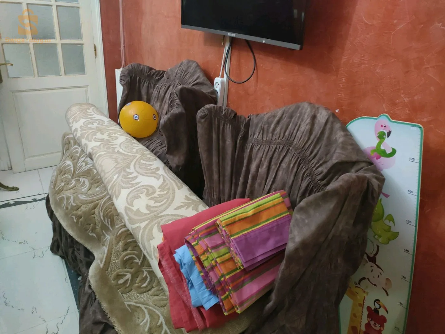 لنقل آمن للأثاث و الأغراض المنزلية 
تشوفها كيما راهي في دارك الجديدة