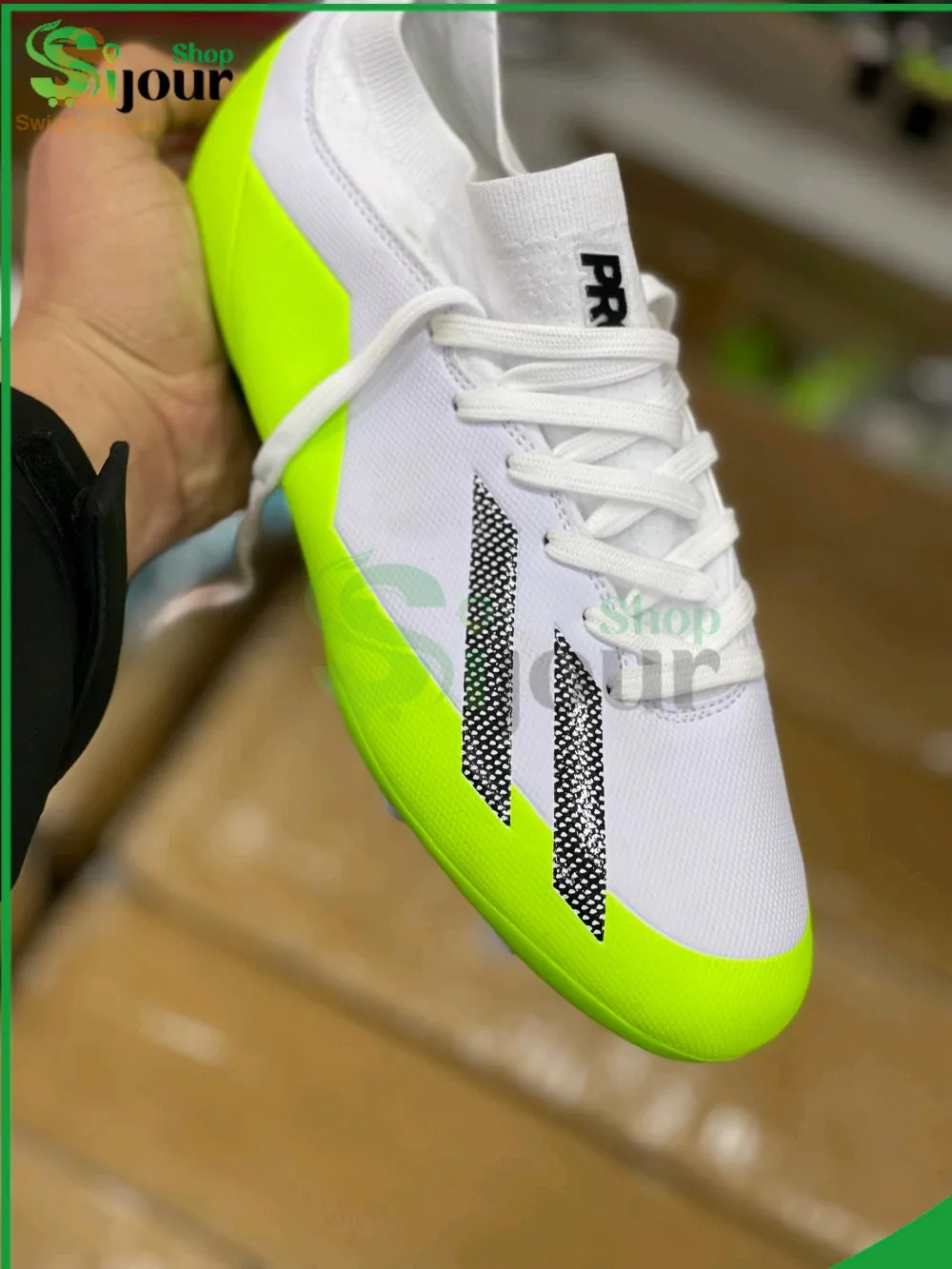 Soulier adidas good 2024 crompons