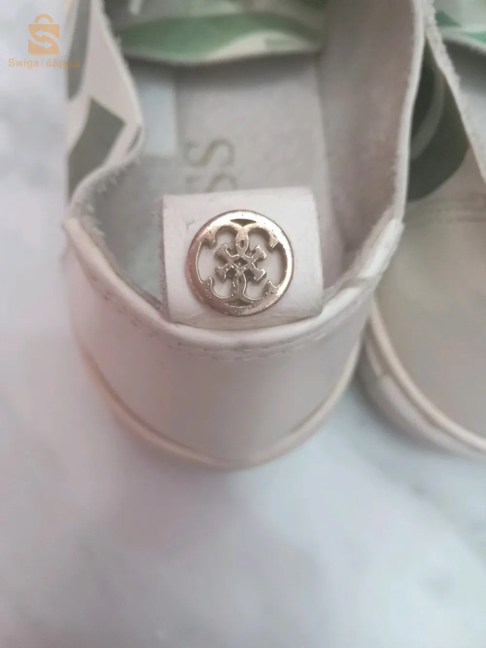 Basket Guess original pour femme