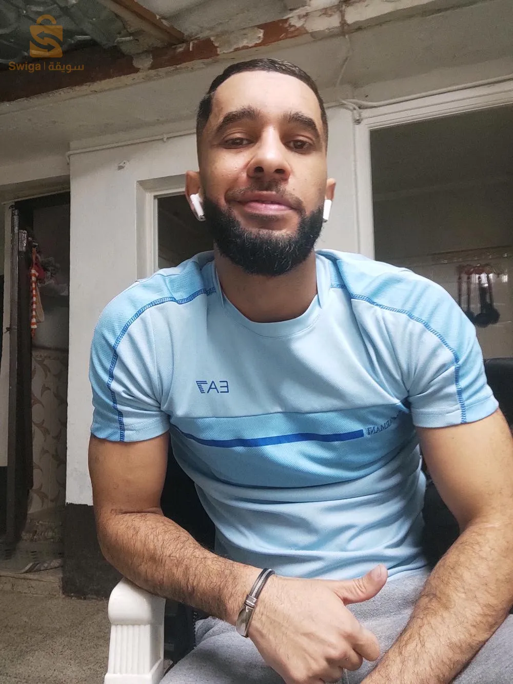 متحصل على شهادة معترفة من طرف الدولة للصيد البحري و تربية المائيات.. أبحث عن عمل في أي مجال