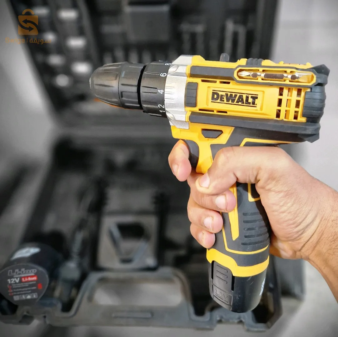 Caisse 24pcs visseuse et méches dewalt 
12v double batterie lithium 
24 pcs 
Valise 
Dewalt 
فيها اونتيشوك و ميزان من الفوق
9000دج
0665955230فب👉viber watts