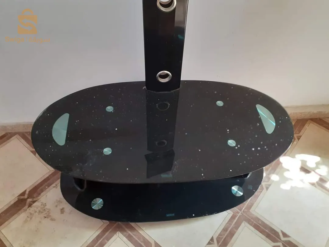 طاولة تلفاز زجاجية