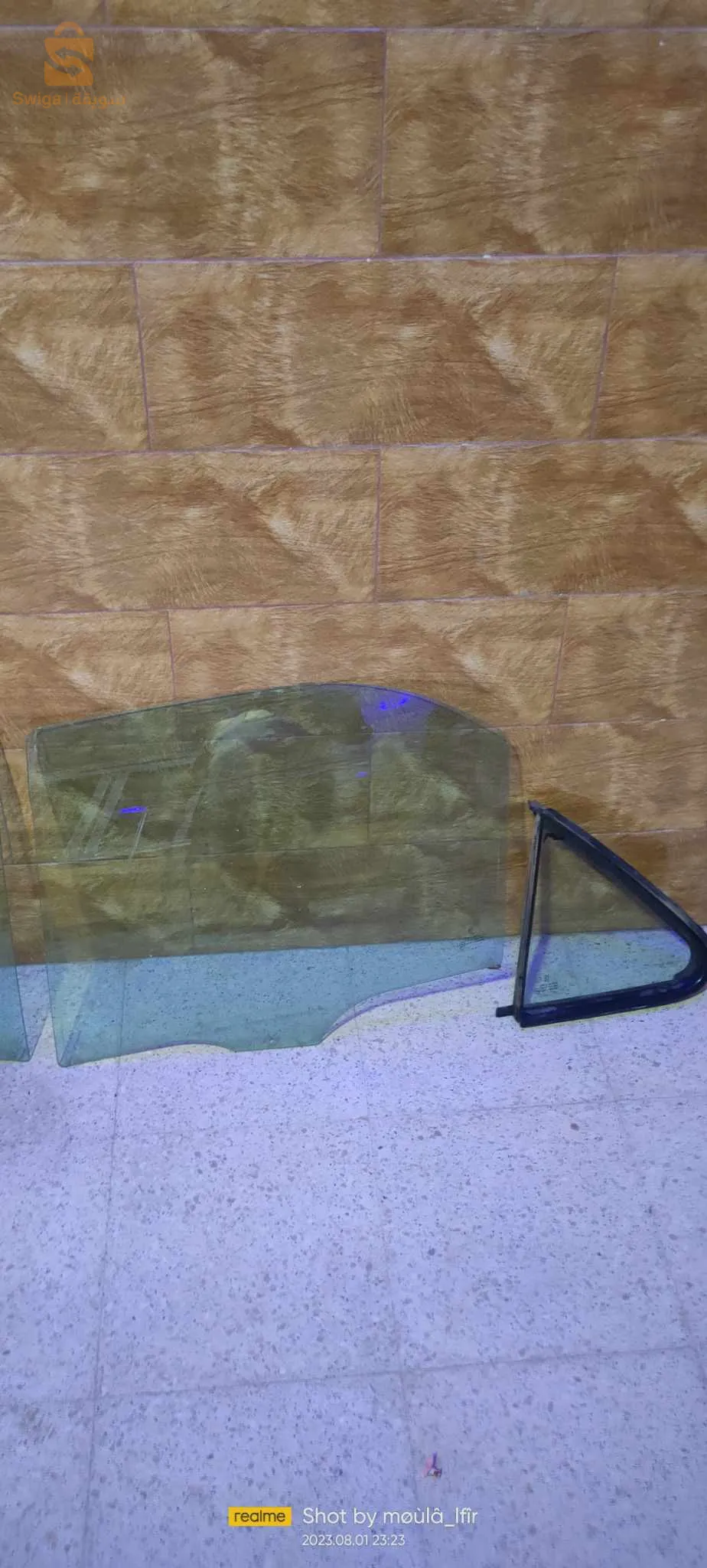 زجاج سيارة من نوع بيجو 406وريجين 
رقم الهاتف:0664497110