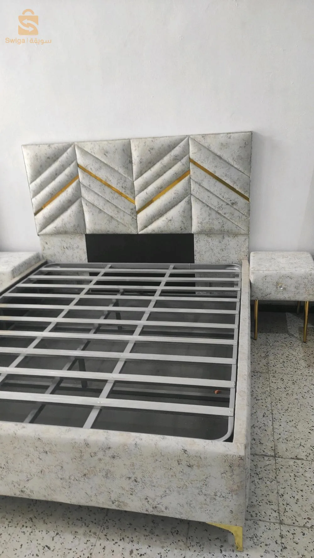 tout les model fornutur disponible 
salon . lanapi . liet .chambre...