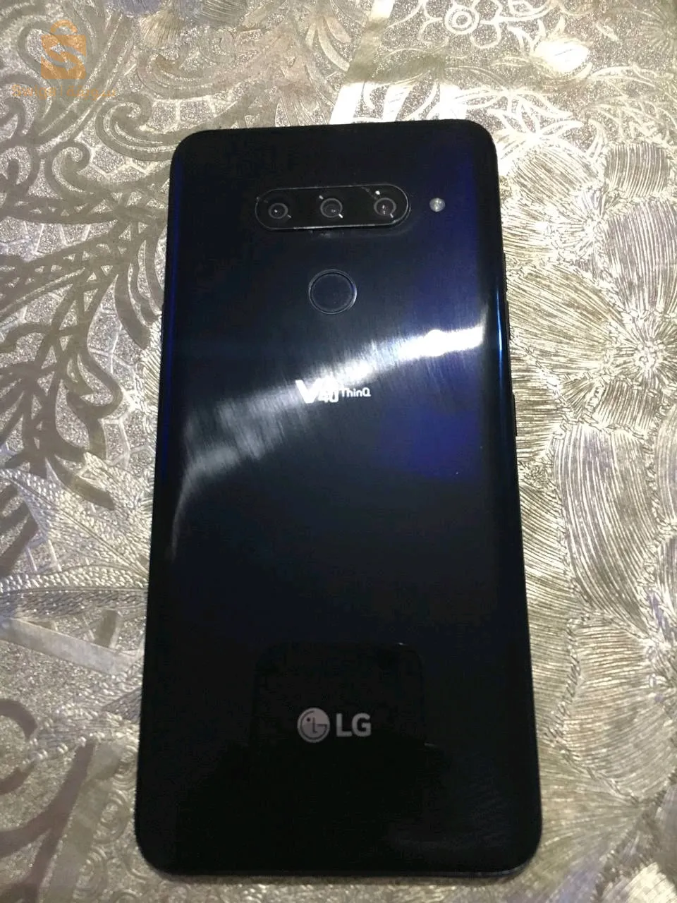 LG V40 THINQ 6/64 jdid khawti 
bla tka3rir