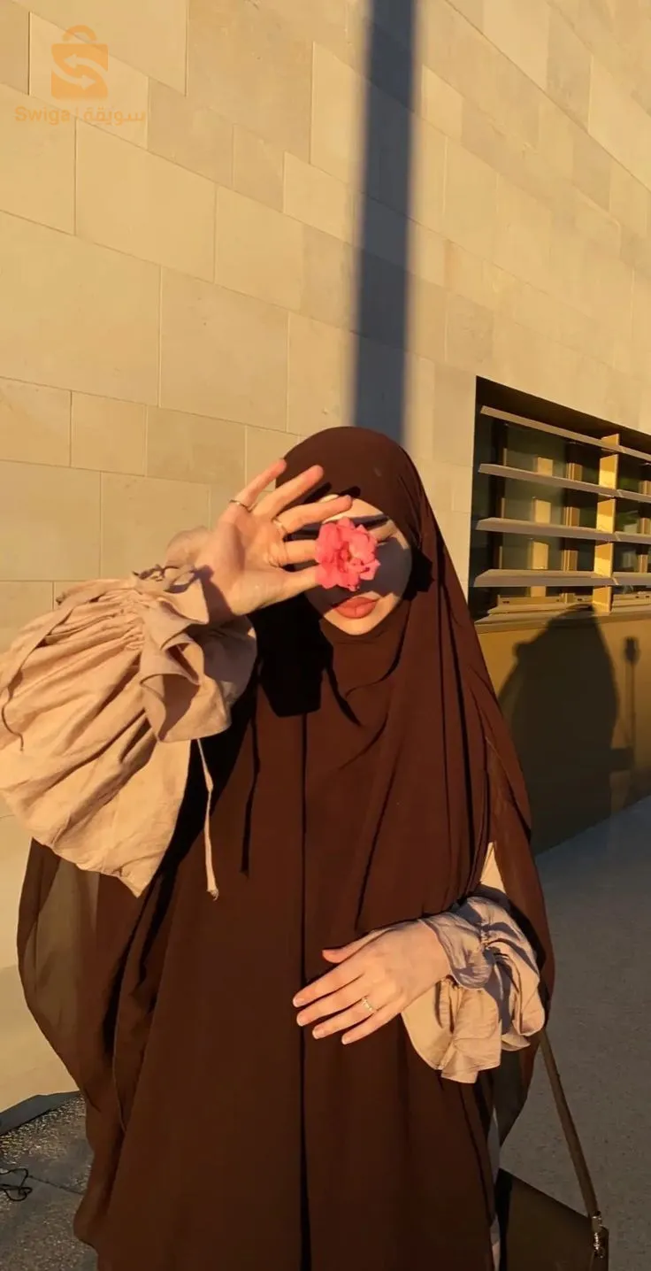 حجابات شرعية و عبايات متوفرة لدينا.