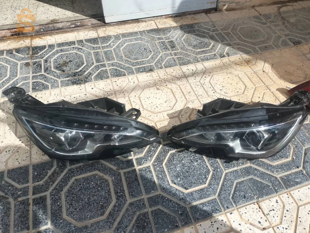 مصابيح 308 R.lin