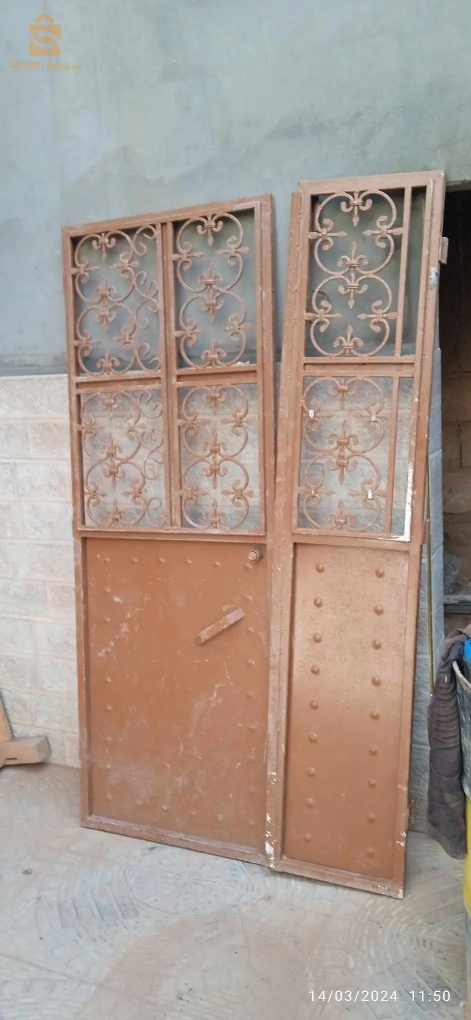 باب من نوع حديد
