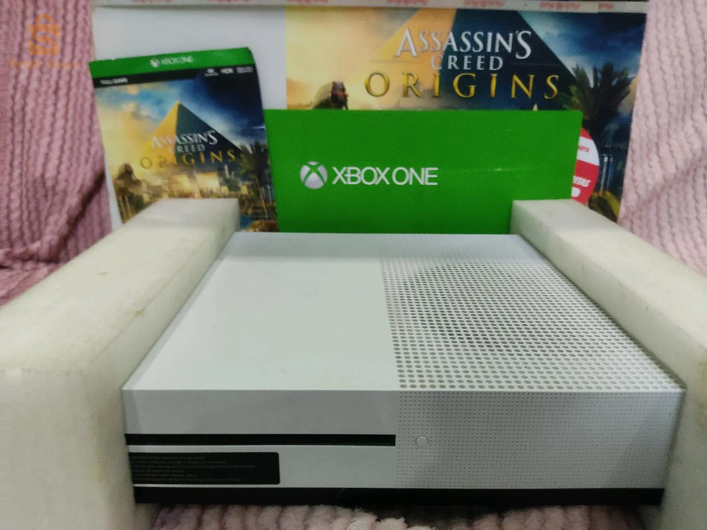 Xbox one s
Etat 9.9/10
500 gb
Manette original
كولش ريقلو عفسة ما تخص 
ما تسخن ما دير الحس بيها بالباطا تعها 
لي يديها نريقليه فيها
0562818543