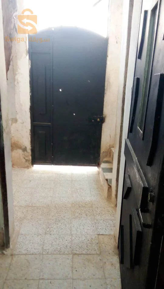 منزل (حوش) بالجلفة حي بلغزال بجوار المقبرة الخضراء