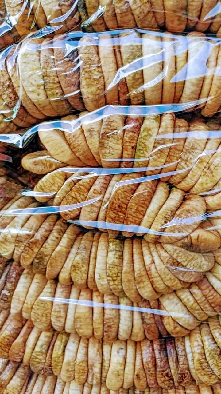 السلام عليكم....متوفر عندنا كل ما هو طبيعي و صحي حر 100/100......كرموس روعة نوعية رفيعة و معسل و. زيت زيتون جودة عالية و صحية و طبيعية اصلية و عسل حر طبيعي لجميع الأنواع العسل الجبلي الحر الطبيعي و زيتون اخضر نوعية رفيعة مخدوم بطريقة صحية و مرقد بطريقة صحية