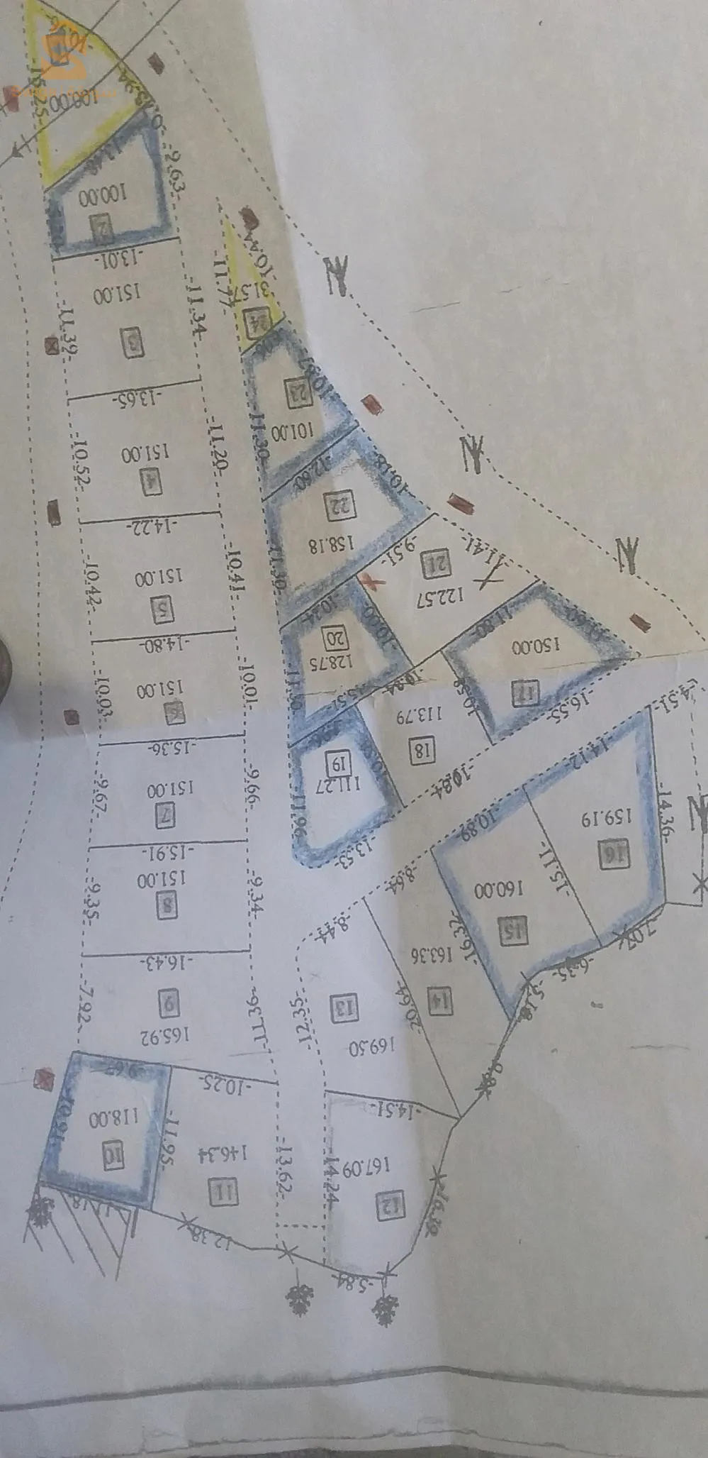 أراضي للبيع في طريق شريعة عقد وليفري فونصي فشيوع فيها الماء و كهرباء و الغاز