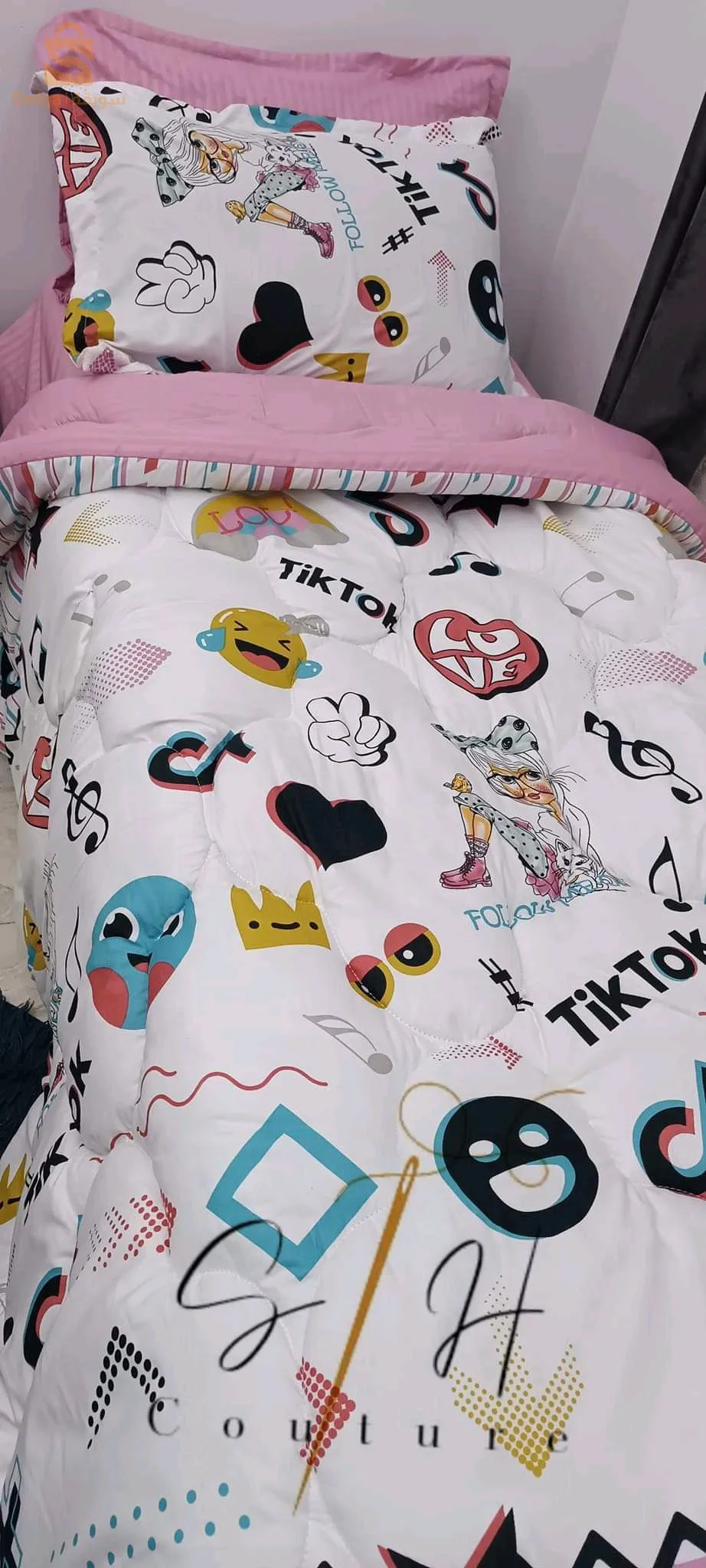 drap un lit et deux lits, nappe, tablier de cuisine