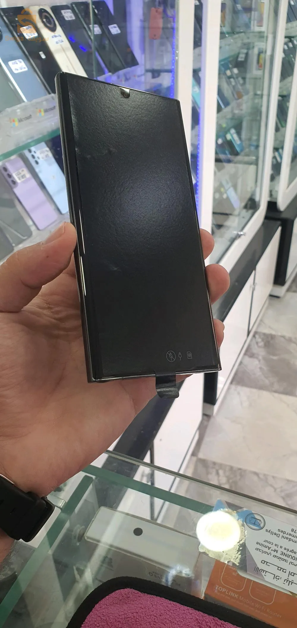 s23 ultra 
ram 12 g
stockag 256 
battri 5000 mH