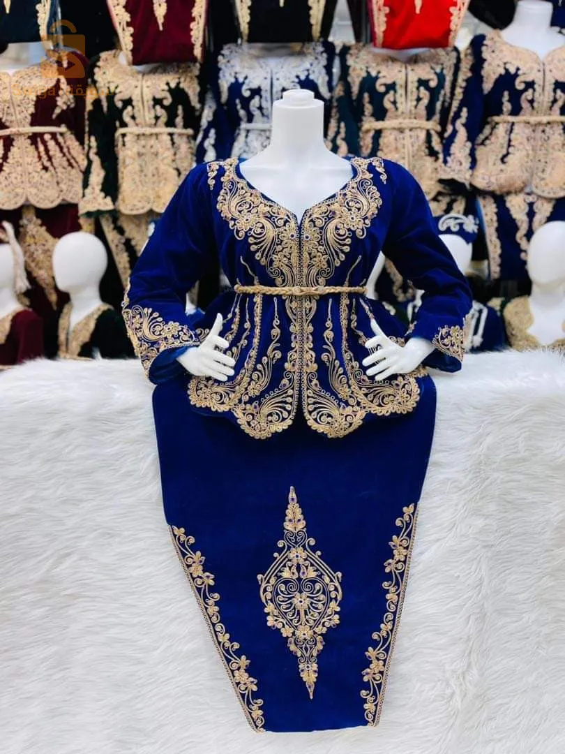 #كراكو صولد  كمية محدودة  😍 الإتقان و الجودة الرفيعة التعمار بي أيادي ذات خبرة في المجال و الطرز  بالفتلة
فاست مع السروال #800 الف 
متوفر بجميع الالوان والمقاسات المطلوبة 🤗 
#من_38_حتى_48
 التوصيل متوفر لجميع الولايات والدفع عند الاستلام 👌

رقم الهاتف 
0657373175