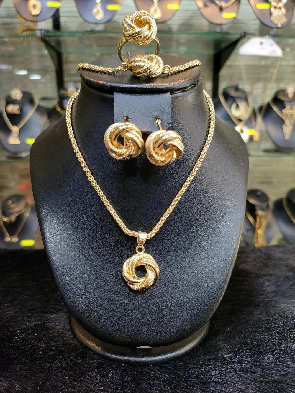 بارير بلاكيور 💛