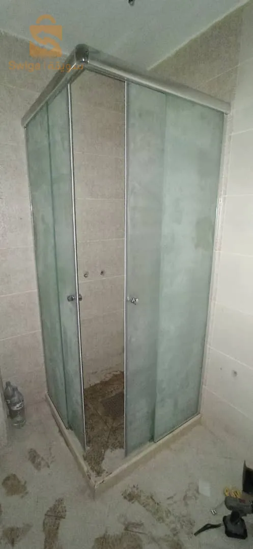 menuisier aluminium et PVC tout travaux d'aluminium et PVC qualités finition et prix contact nous sur 0656787770  mrc