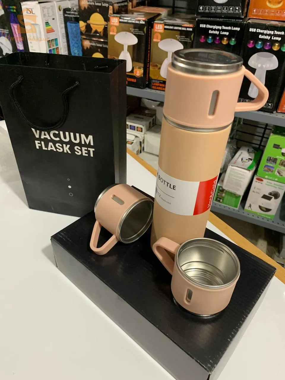 Next
Ensemble Thermos avec 3 tasses thermique 500ml en acier inoxydable