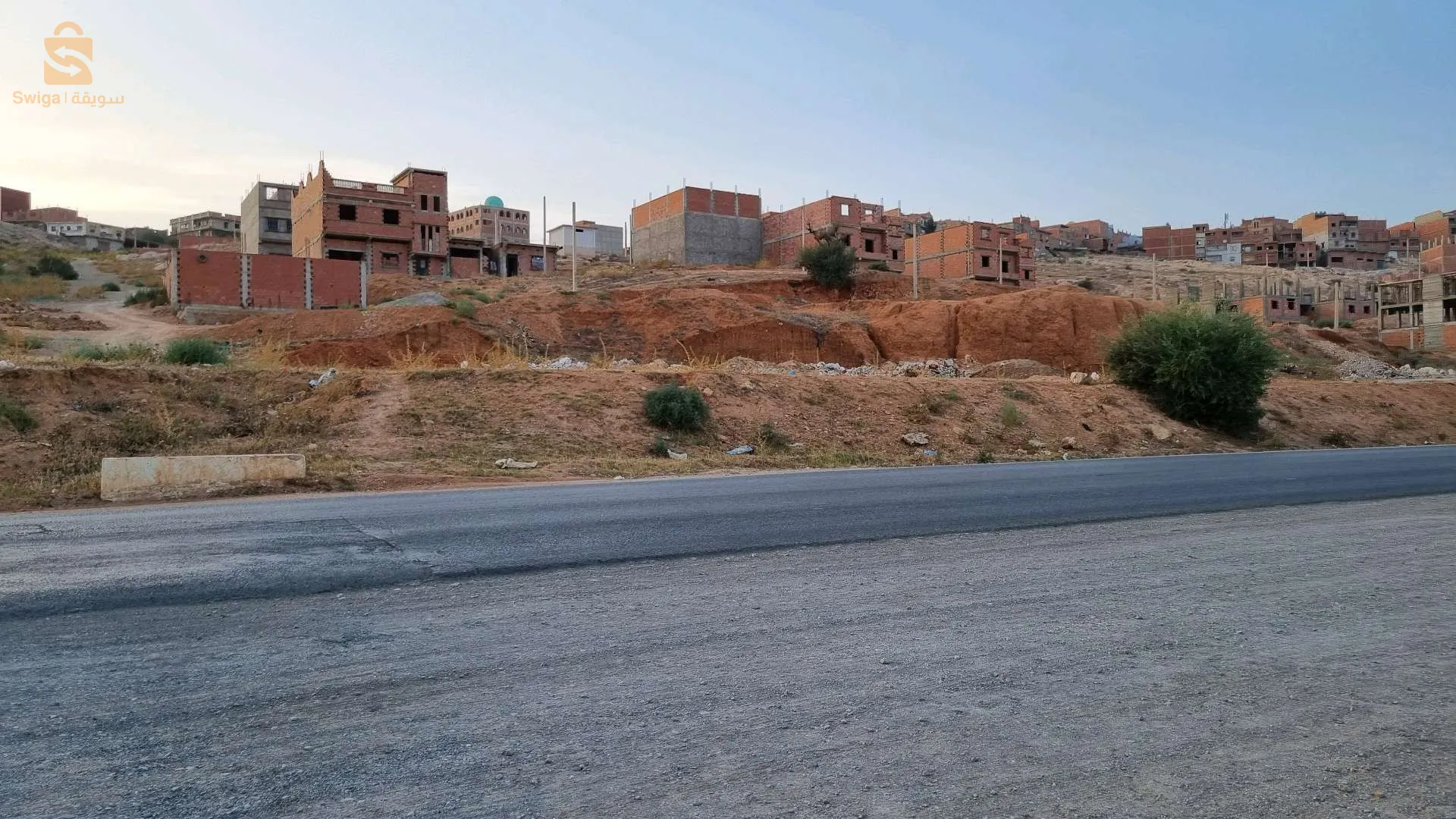 أرض بخصيبيا ( معسكر ) للبيع بناء و عقد ملكية