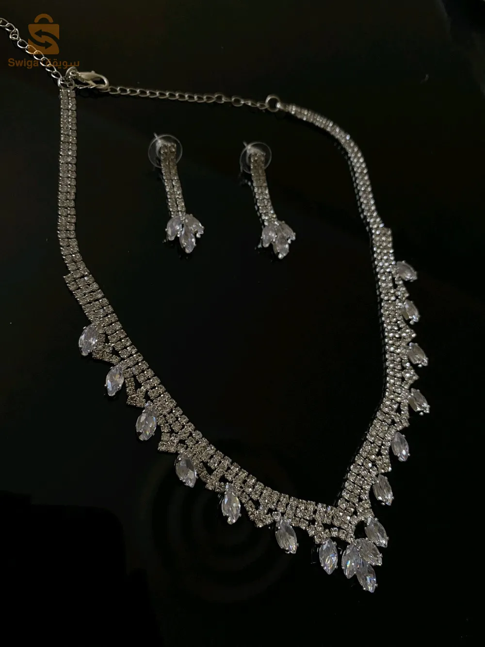 necklace and earrings set