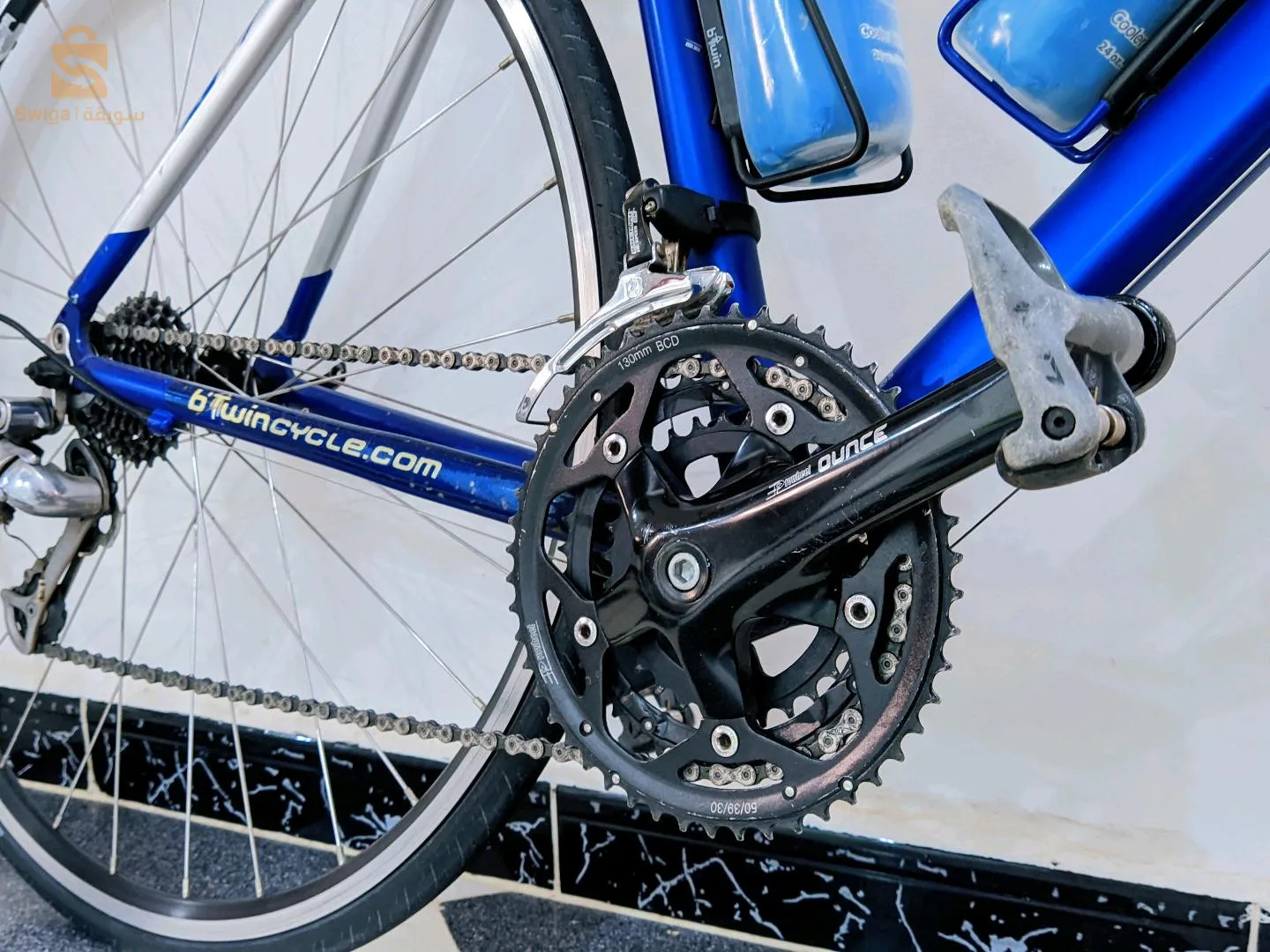 Btwin🇨🇵
Etat 9.5/10
-
Velo course:  b'twin🇨🇵 6061
-
Cadre : aluminium
-
 Roue: 700×230 - taille : M
-
Transmission: campagnolo Q5 10v +Shimano105
•
Nemero: 0669259840