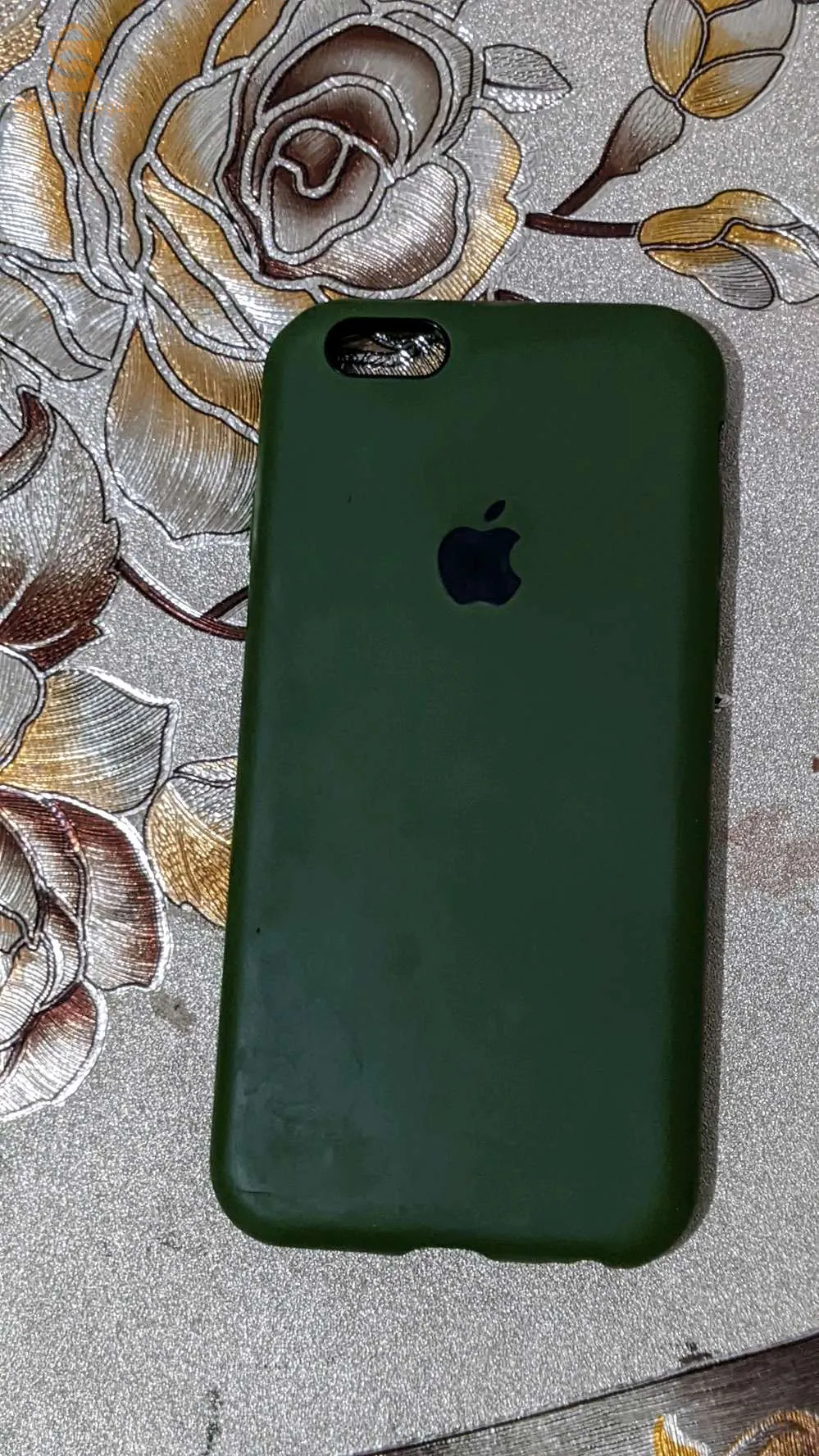 iphone 6s 32g avec chargeur d'origine et antichoc verte militaire