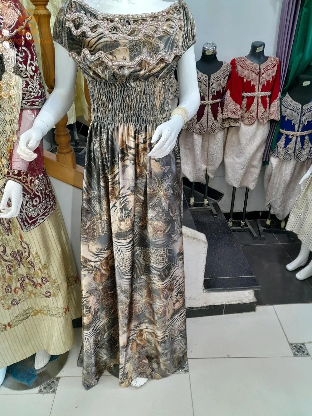 Les Robe blanche /chedda/Redda/krako/kafton/robe kabyle /chaouia/toutles acsesoir/les Robe de soiaré
كراء وبيع ✨
مرحبا بيكم حمام بوحجر ولاية عين تموشنت 
0558445411»«